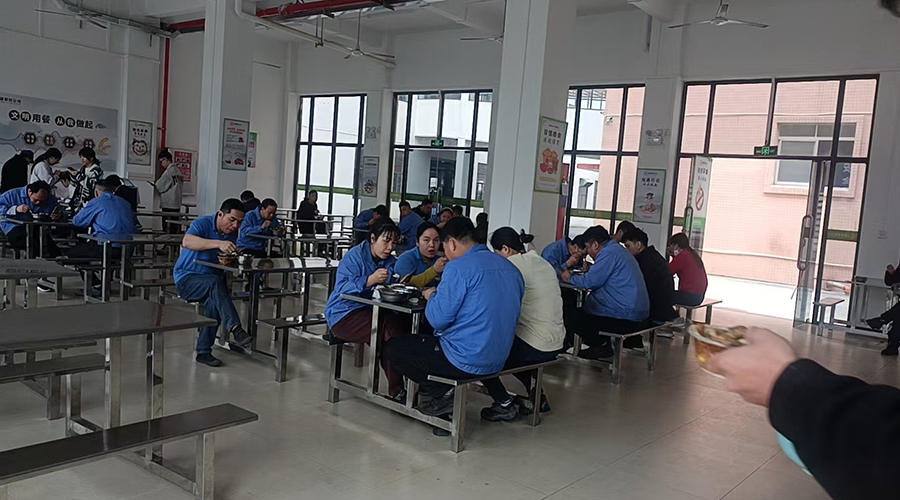 金環(huán)食堂，美味與關(guān)懷的港灣