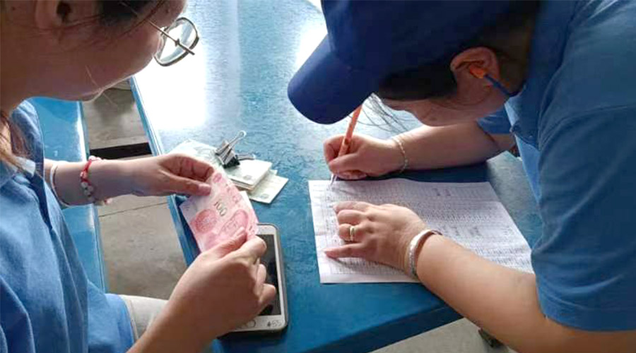 情系職工！金環(huán)電器為員工發(fā)放中秋暖心福利