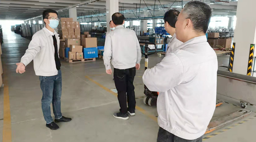 查隱患 防事故！金環(huán)電器領(lǐng)導(dǎo)開展節(jié)前安全檢查